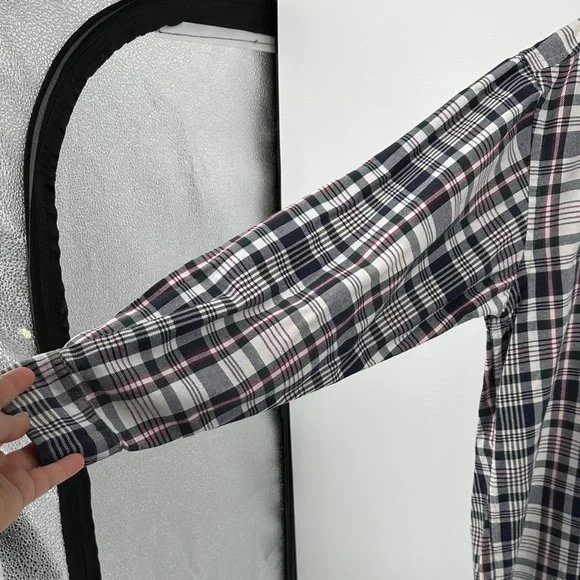 VTG Western Rugged Streetwear Izod Navy/White Plaid Button Down FlannelShirt SzM - Picture 3 of 12